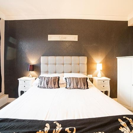 The Traxx Hotel Бангор Экстерьер фото